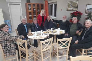 Κέφι και ξεφάντωμα στο ΚΑΠΗ του Δήμου Ανδρίτσαινας-Κρεστένων