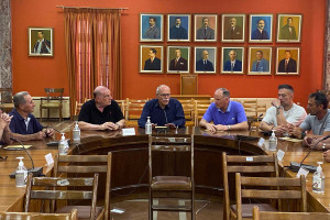 Συνάντηση Στάθη Καννή με τον βασικό υποστηρικτή της Θύελλας Πύργου Άρη Οικονόμου και βετεράνους του Πανηλειακού
