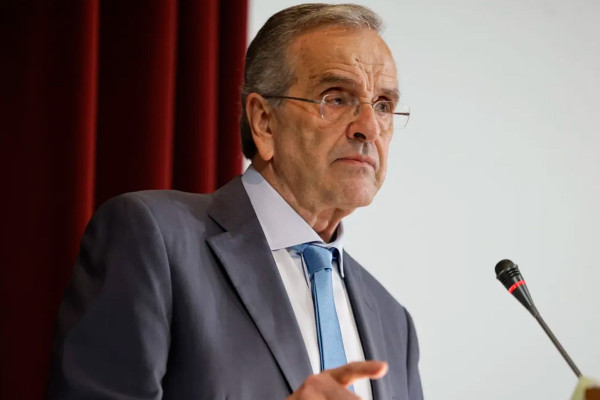 Σαμαράς: Καταλήγει στην απόφαση να ανακοινώσει νέο κόμμα τον Σεπτέμβριο