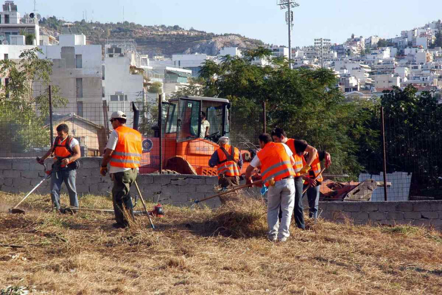 Ακαθάριστα οικόπεδα: Τελευταία ευκαιρία μέχρι 15 Ιουνίου - Τα πρόστιμα για τους παραβάτες