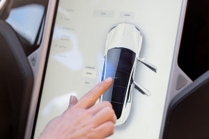 ChatGPT στο αυτοκίνητο: Το Voice Mode έφτασε στο Apple CarPlay