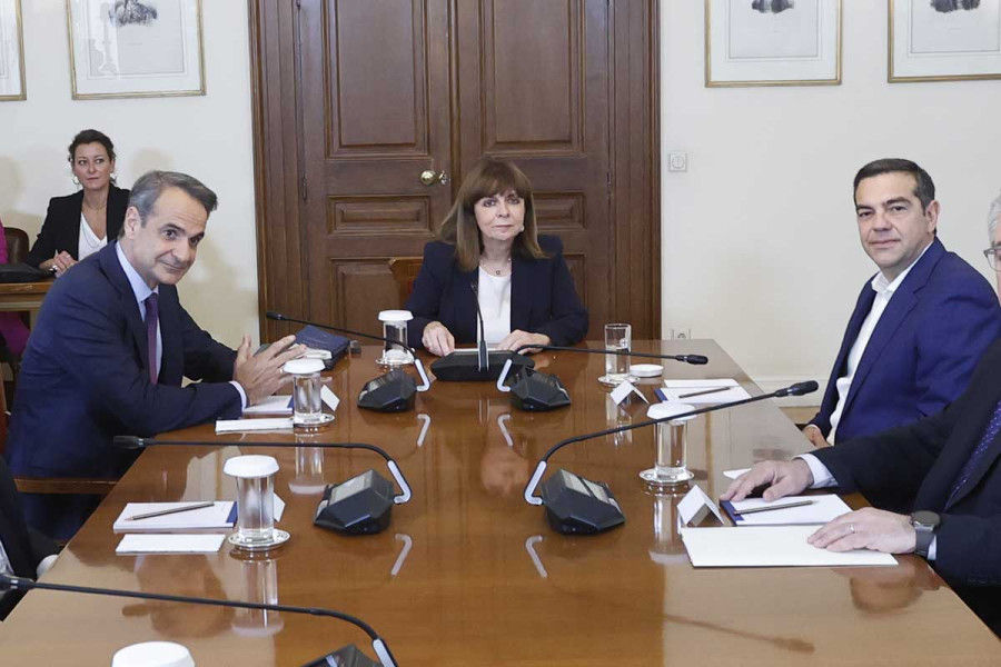 Δημοσκόπηση: Αντίπαλος πόλος της ΝΔ η ΕΛΑΣ του Τσίπρα με μονοψήφια διαφορά για πρώτη φορά από το 2016