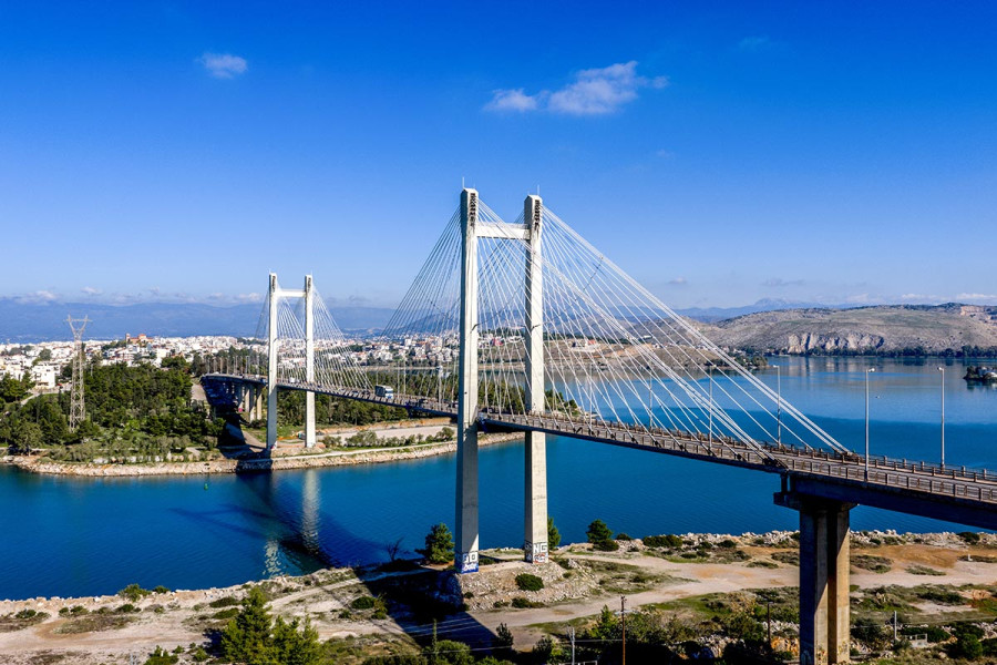 Γυναίκα έπεσε από την Υψηλή Γέφυρα της Χαλκίδας