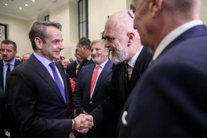Με τον Έντι Ράμα θα συναντηθεί αύριο ο Κυριάκος Μητσοτάκης