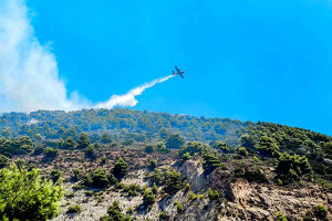 Ζάκυνθος: Χωρίς ενεργά μέτωπα κύλησε η νύχτα – σε ύφεση η φωτιά