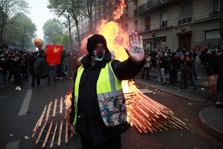 Γαλλία: Τα κίτρινα γιλέκα ξανά στους δρόμους το Σάββατο