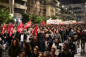 Πάνω από 15.000 διαδηλωτές στη φετινή πορεία για την επέτειο του Πολυτεχνείου - 11 συλλήψεις και 36 προσαγωγές