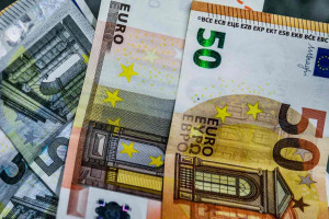 ΥΠΕΘΟO – ΥΠΑΑΤ – ΑΑΔΕ: Ενισχύσεις 22 εκατ. Ευρώ σε 4.882 παραγωγούς