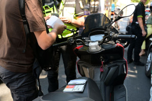 Νέος ΚΟΚ: 1.492 έλεγχοι και 169 παραβάσεις την 13η εβδομάδα της εκστρατείας «Μηδενικής ανοχής στη μη χρήση κράνους» στη Δυτ. Ελλάδα