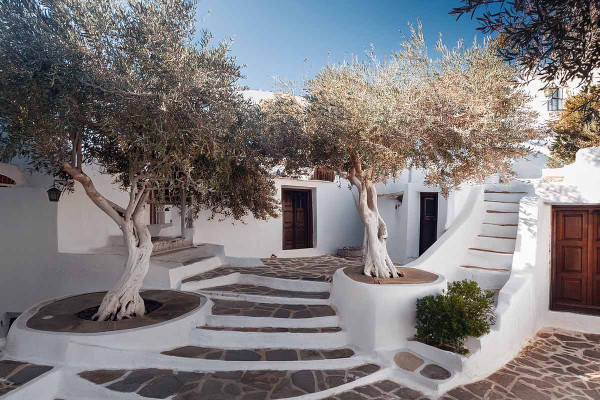 Ασβέστωμα: Ένα πασχαλινό έθιμο με ρίζες στην παράδοση της ελληνικής υπαίθρου