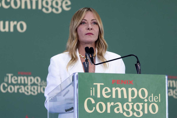 Ιταλία: Όριο 30% στους αλλοδαπούς μαθητές, πρόστιμα έως 1.000 ευρώ για μπούρκα