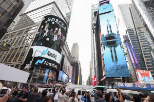 Νέα σελίδα για την SpaceX μετά την IPO - Σχέδια για πάνω από 100.000 δορυφόρους σε τροχιά