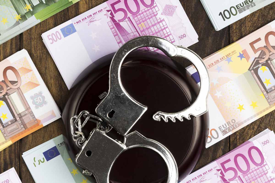 Σπείρα με ανήλικους «έσπρωχνε» πλαστά 200ευρα στο Ηράκλειο