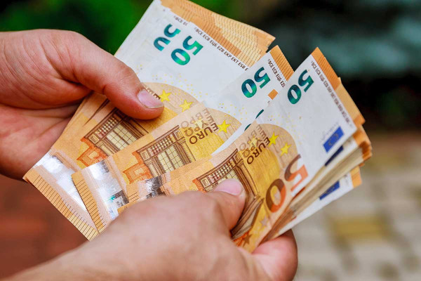 Συνταξιούχοι: Με τέσσερα χρόνια καθυστέρηση, μισά αναδρομικά 11μήνου σε 20.000 δικαιούχους