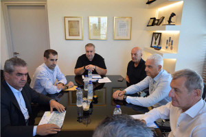Σύσκεψη στην Περιφέρεια για τις κυκλοφοριακές ρυθμίσεις στην Πατρών – Πύργου