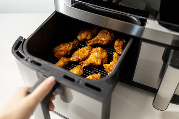 Είναι το Air Fryer πράγματι η πιο υγιεινή λύση; Το λάθος που κάνουν όλοι όταν το χρησιμοποιούν