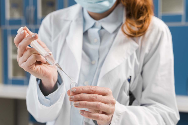 Εμβόλιο για το μελάνωμα - Έλενα Γκόγκα: Oρόσημο στην έρευνα για τη θεραπεία του καρκίνου