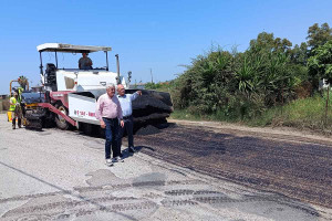 Σε εξέλιξη έργα ασφαλτόστρωσης στον Πύργο και σε κοινότητες