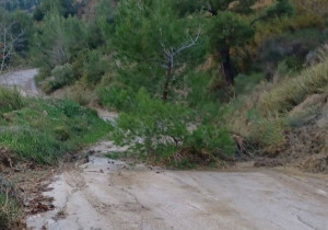 Κλειστός ο δρόμος που ενώνει Αχαΐα – Ηλεία στη Βάλμη λόγω κατολίσθησης