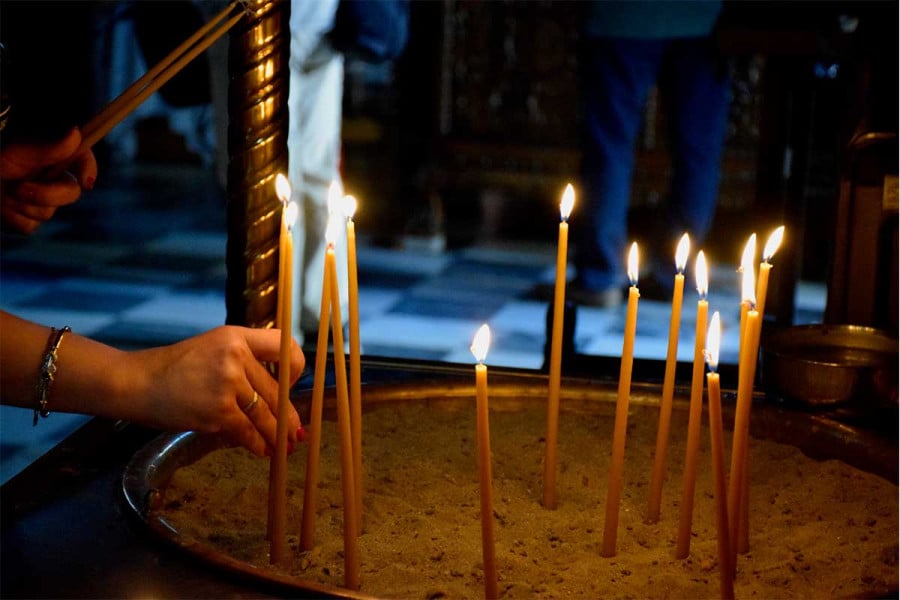 Εορτολόγιο 27 Απριλίου: Μεγάλη γιορτή σήμερα - Σε ποιους πρέπει να ευχηθείτε