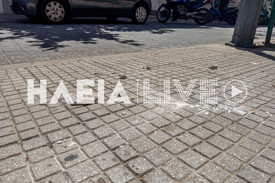 Πύργος: Παρολίγο ατύχημα από πτώση σοβάδων στην οδό Λετρίνων