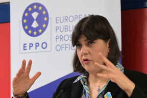 Η Λάουρα Κοβέσι, η Εισαγγελία που ήρθε για να μείνει και οι κανόνες του παιχνιδιού που έχουν αλλάξει