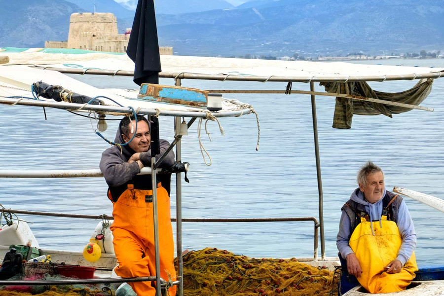 Θεοχάρης: Ούτε υπήρξε ούτε θα υπάρξει συμφωνία, άτυπη ή επίσημη, για ανοχή στην παράνομη αλιεία
