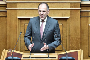 Γεραπετρίτης από Λιβύη: Δεν υπάρχουν προβλήματα που να μην μπορούν να λυθούν με διάλογο
