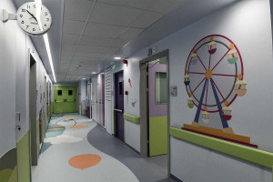 Ραγδαία αύξηση γρίπης και άλλων ιώσεων στα παιδιατρικά νοσοκομεία τα Χριστούγεννα – Τα συμπτώματα