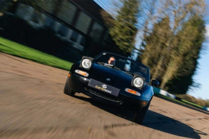 Ηλεκτρική μετατροπή για το κλασσικό Mazda MX-5