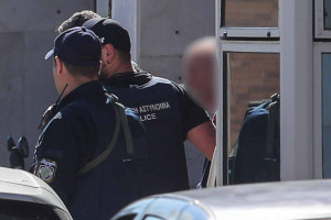 «Τα όπλα τα αγόρασα από Ρομά, δεν με έλεγξε ο φύλακας στον ΕΦΚΑ» - Όσα κατέθεσε ο 89χρονος στην ΕΛΑΣ