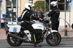 Αχαΐα: Σωτήρια επιχείρηση της Αστυνομίας για άνδρα που υπέστη εγκεφαλικό