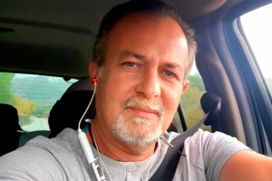 Γιώργος Παυλάκης: «Σε έχασα ρε φίλε μέσα σε 15΄. Την πρώτη γύρισες, τη δεύτερη δεν σε πρόλαβα» - Οι τελευταίες στιγμές του εικονολήπτη του ΑΝΤ1