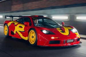 Η McLaren F1 GTR του Nick Mason, του ντράμερ των Pink Floyd, πουλήθηκε σε τιμή ρεκόρ