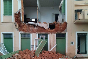 Μεσσήνη: Κατέρρευσε τοίχος κατοικίας από την έντονη βροχόπτωση – Από θαύμα δεν υπήρξαν τραυματισμοί
