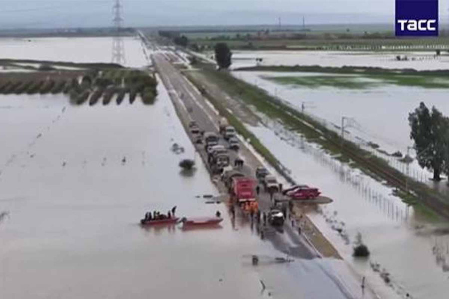 Σαρωτικές πλημμύρες στο Μαρόκο: Πάνω από 140.000 άνθρωποι απομακρύνθηκαν από τα σπίτια τους