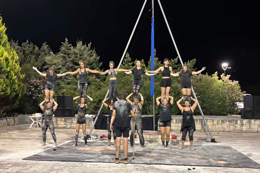 Μαγεία, Ακροβατικά και Κοινωνικά Μηνύματα από το CirCus Komono στο 13ο Φεστιβάλ Δήμου Πηνειού