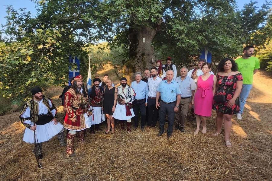 Τελετή αποκαλυπτηρίων τιμητικής σήμανσης μνημειακού πλατάνου Λάλα