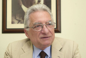 Πέθανε σε ηλικία 97 ετών ο πρώην υπουργός Εξωτερικών Πέτρος Μολυβιάτης