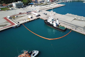 Εκπαίδευση της Ομάδας Αντιρρύπανσης του Δ.Λ.Τ. Πύργου, στα θέματα της πρόληψης και τυχόν καταστολής Θαλάσσιας Ρύπανσης