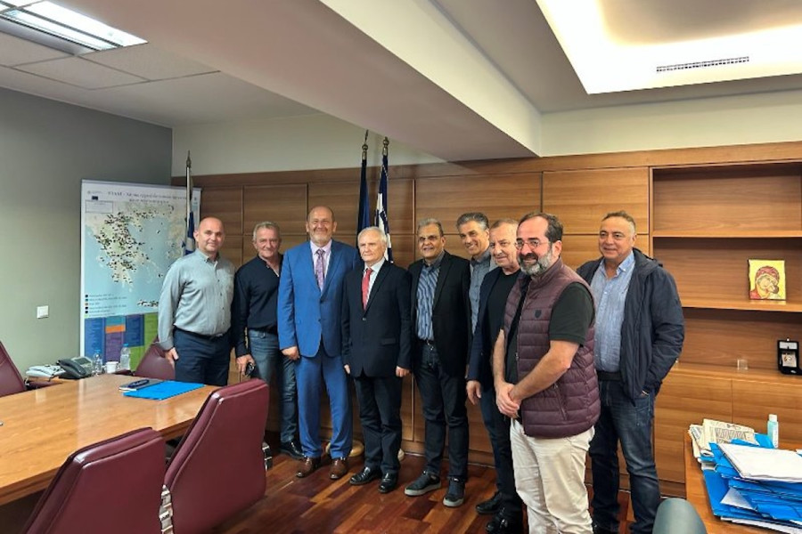 Συνάντηση Ανδριανού με Προέδρους Επιμελητηρίων και εκπροσώπους παραγωγικών φορέων της Πελοποννήσου