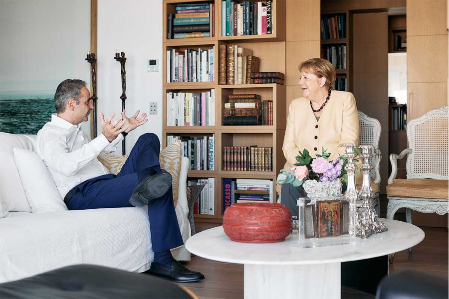 Συνάντηση Μητσοτάκη με Μέρκελ στο σπίτι του - Τι συζήτησαν