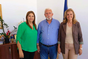 Εθιμοτυπική επίσκεψη αυτοδιοικητικών εκπροσώπων του Δήμου Ερμιονίδας στο γραφείο του Δημάρχου Ήλιδας