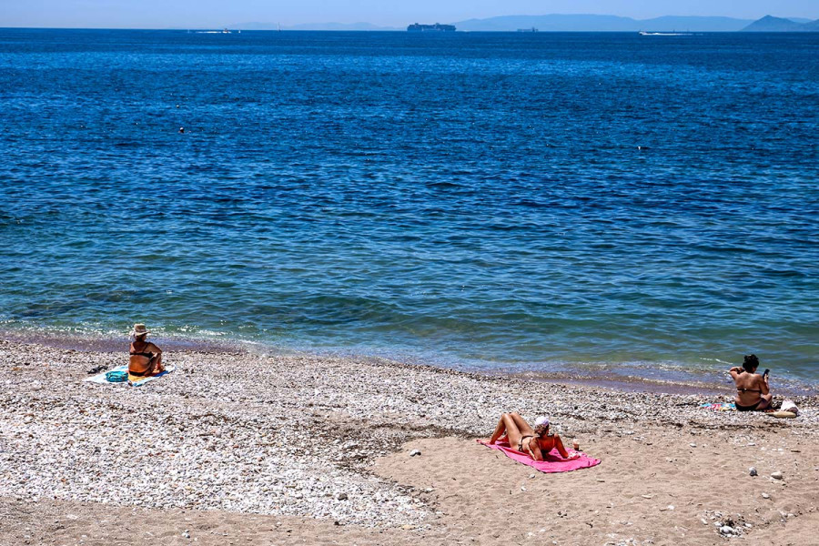 Staycation από ανάγκη: Δεν έχει χρήματα ούτε για 7 ημέρες διακοπές ο ένας στους δύο Έλληνες