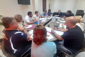 Κρέστενα: Ευρεία σύσκεψη για τα ακαθάριστα οικόπεδα και την πρόληψη των δασικών πυρκαγιών