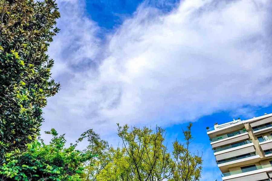 Καιρός: Κεραυνοί, βροχή, χαλάζι αλλά και ζέστη - Πώς θα κάνουμε τριήμερο Αγίου Πνεύματος