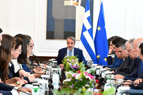 «Αυλαία» για τον 9μηνο εκλογικό μαραθώνιο: Στις 11:30 το Υπουργικό Συμβούλιο