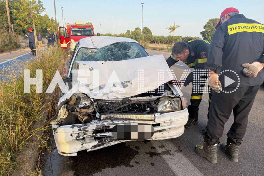 Ένας τραυματίας σε σύγκρουση αυτοκινήτου με τρακτέρ στην οδό Κατακόλου (photos &amp; video)