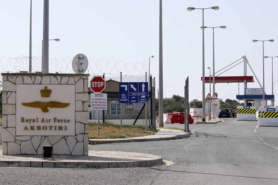 Κύπρος: Ηχούν ξανά οι σειρήνες, απογειώθηκαν μαχητικά αεροσκάφη – Εκκενώνονται οι Βάσεις (upd)