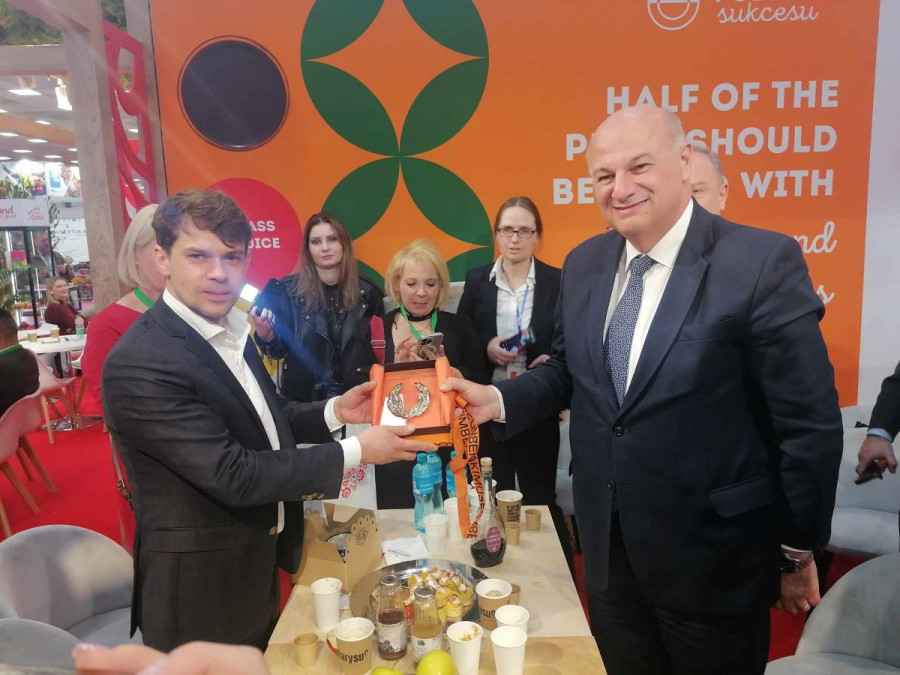 Freskon: Τι συζήτησαν Τσιάρας και Πολωνός υπουργός;- Οι ελληνικές ελιές στο «μενού» του Πολωνού αξιωματούχου